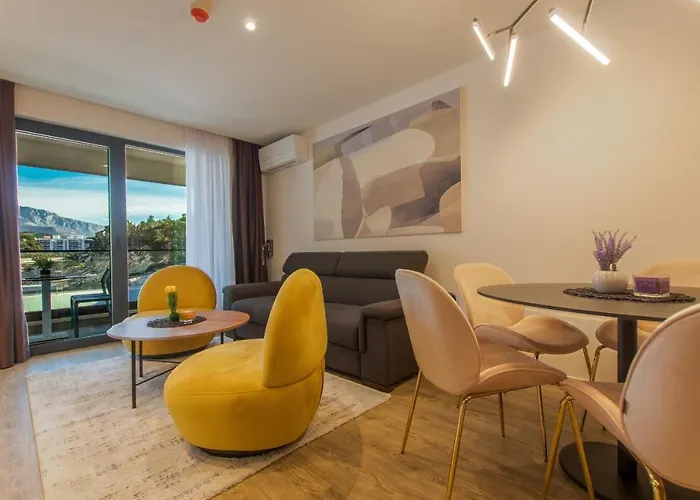 Lux Ella With Shared Pool Apartman