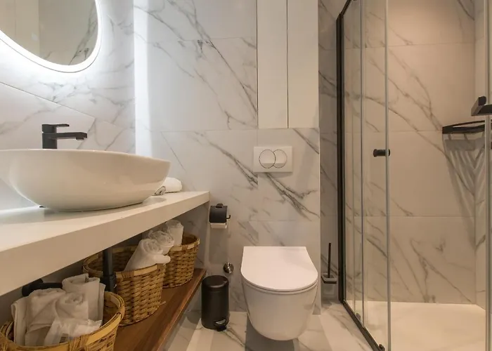 아파트 Lux Ella With Shared Pool 마카르스카