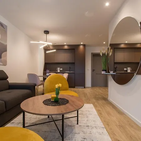 Apartman Lux Ella With Shared Pool